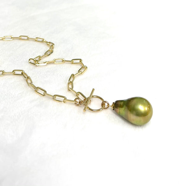 Necklace ARIELLA - pistachio Tahitian pearl (N386)