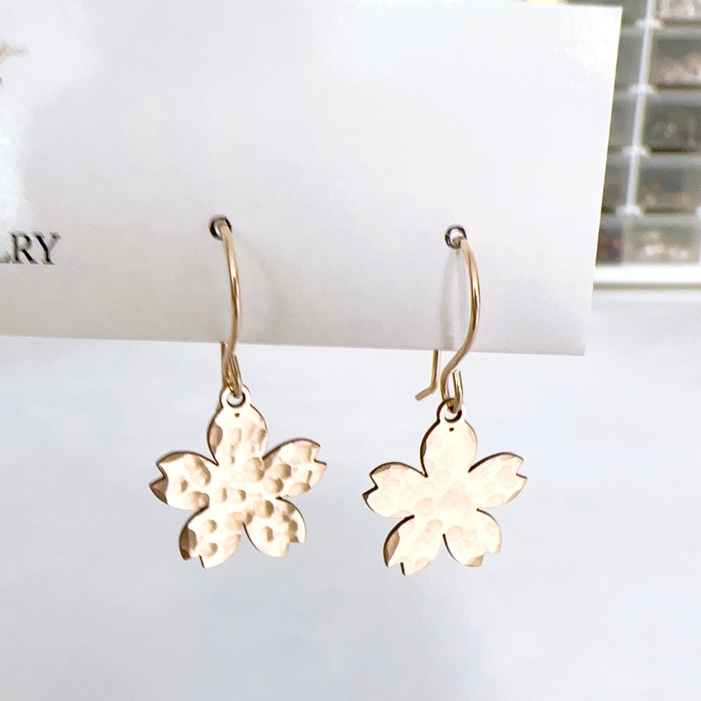 Sakura earrings (E637)