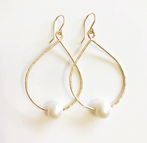 Earrings Molly - white pearls (E353)