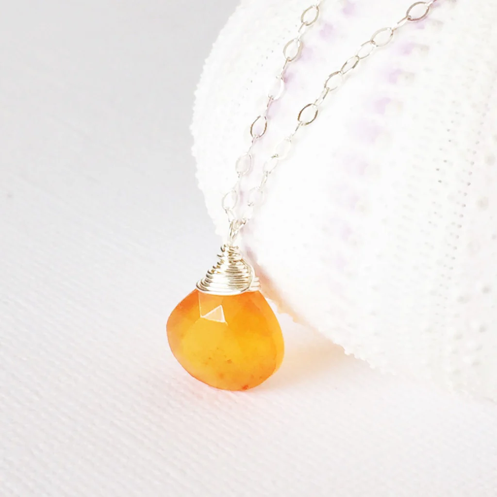 Necklace Kaipo - carnelian  (N101)