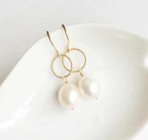 Earrings Sophia - white pearls  (E234)