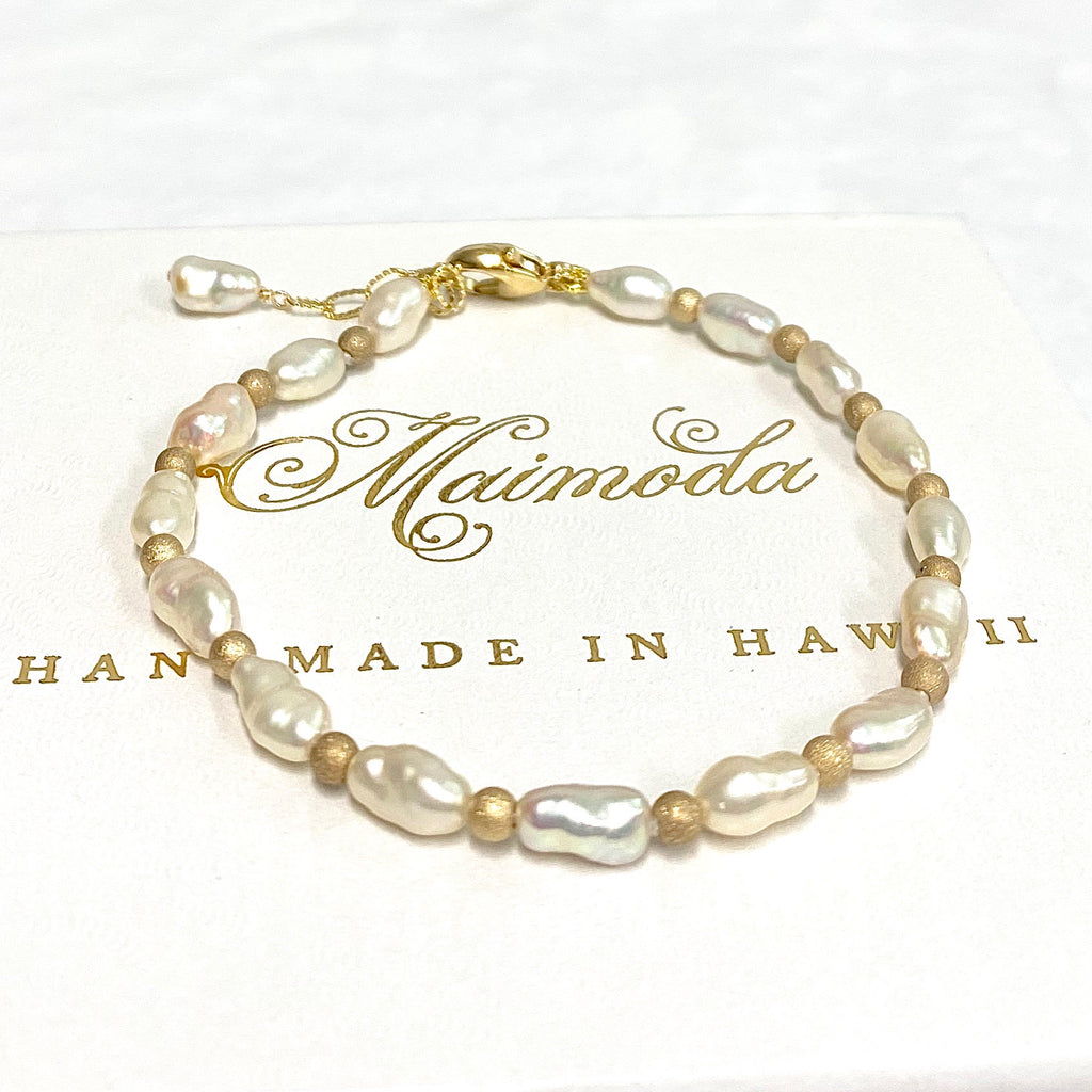 Bracelet ARIA - white keshi pearls (B523)