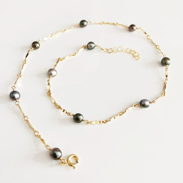 Necklace NORI - Keshi tahitian pearls (N282)