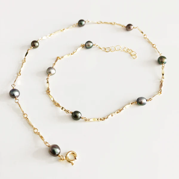 Necklace NORI - Keshi tahitian pearls (N282)