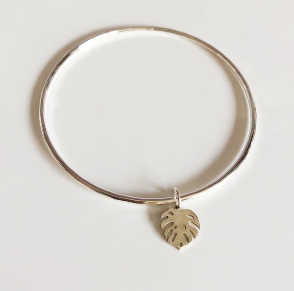 Monstera charm bangle (B364)