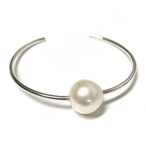 Cuff COCO - white pearl (B446)
