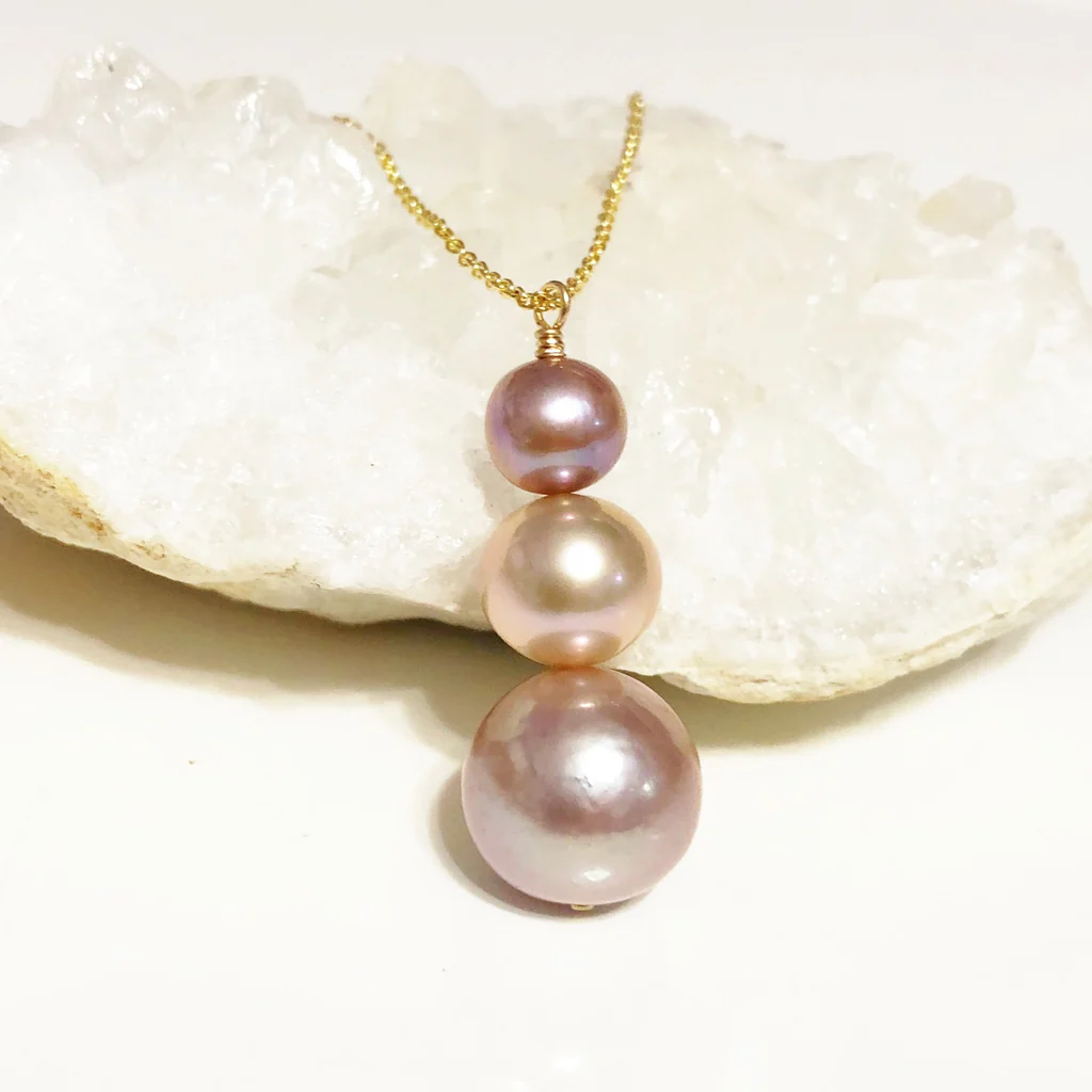 Necklace ARYA - pink pearls (N274)