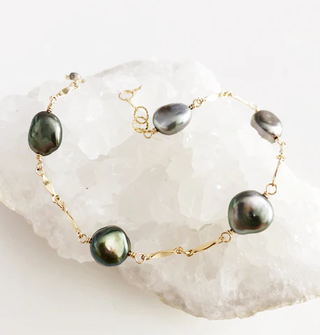 Bracelet KIRI - Keshi tahitian pearls  (B361)