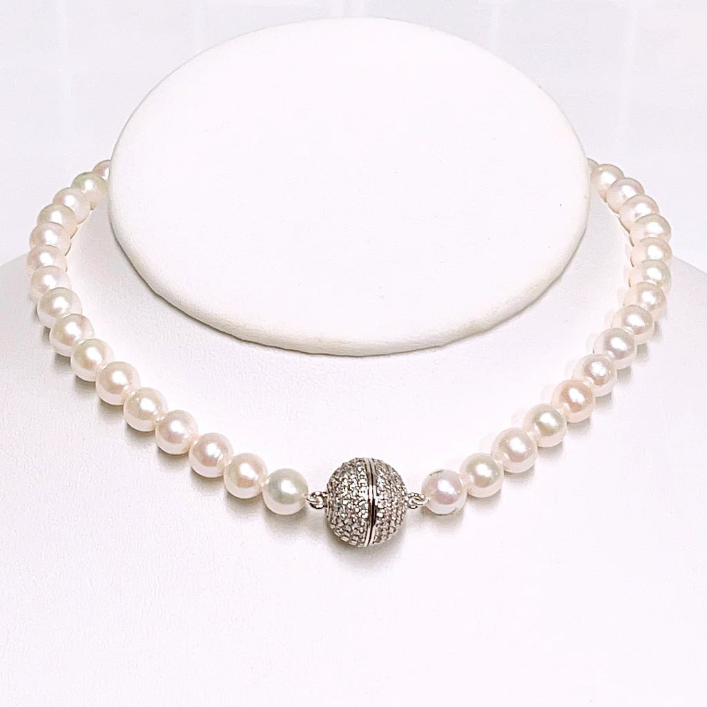 Necklace AGATHA - white pearls (N419)