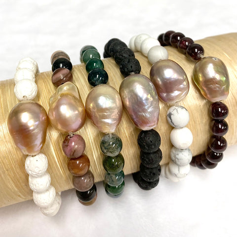 Edison pearl and gemstone stretchy bracelet (B538)