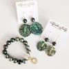 Small Abalone shell monstera earrings - tahitian pearl (E541)